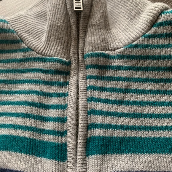 4/$20 - Calvin Klein 1/3 zip sweater - Picture 2 of 5